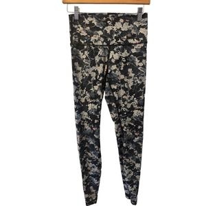 Lululemon WUNDER UNDER FLORAL Print Tights Pants Size 6